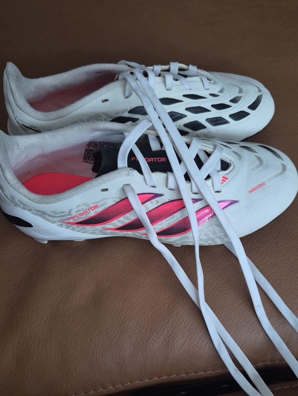 Adidas Predator Soccer Cleats Youth Size 1 Worn 3 Times